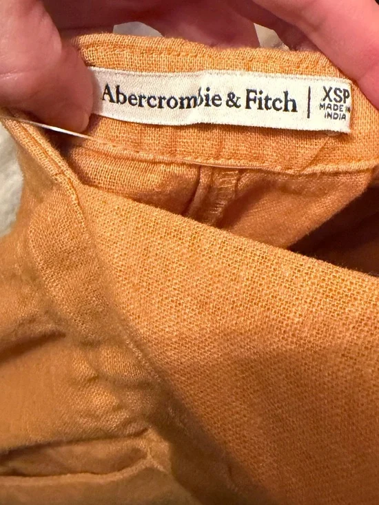 Abercrombie & Fitch Sleeveless Linen Blend Mustard Wide-Leg Jumpsuit - Picture 3 of 3